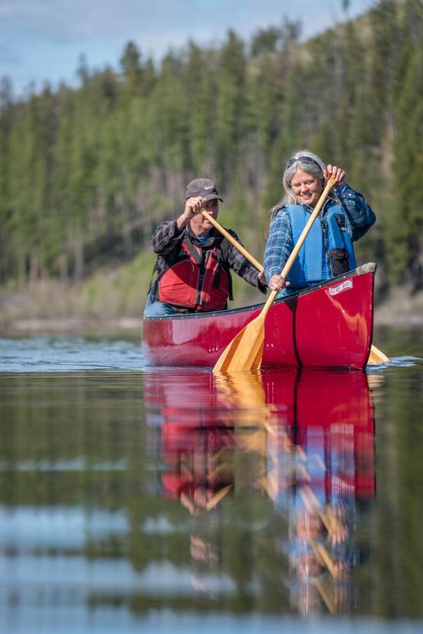 Chute Lake Lodge Naramata Bagian luar foto