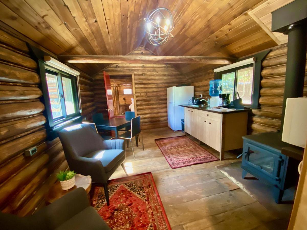 Chute Lake Lodge Naramata Bagian luar foto