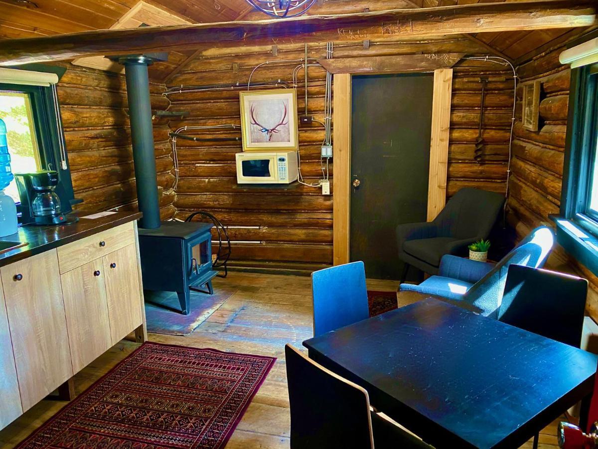 Chute Lake Lodge Naramata Bagian luar foto